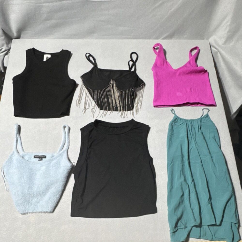 FULL TILT Nikibiki KENDALL & KYLIE Sleeveless Knit Cropped Camisole Tops XS-M